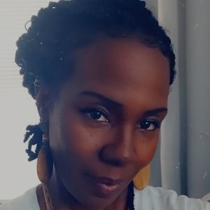 Meet your Posher, Atara